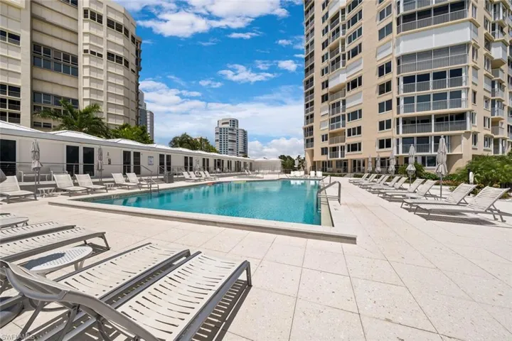 Pool offers new Lounge seating for all to enjoy!  Spacious pool offers well designed spaces as well as well as heat forgiving finishes (Hard Surface natural stone Decking and Furnishings )