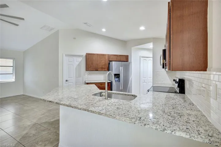 14801  Royal Oak  CT, Fort Myers, FL 33919