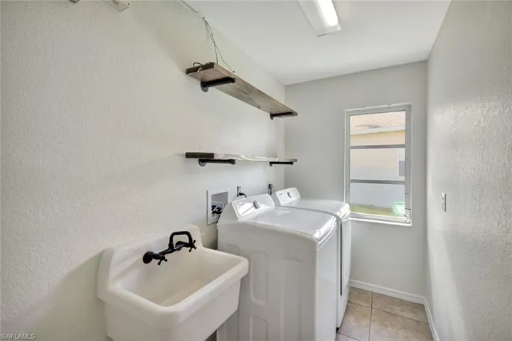14801  Royal Oak  CT, Fort Myers, FL 33919