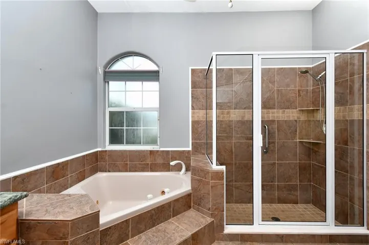 2313 Sw 53rd Ter, Cape Coral, Florida 33914