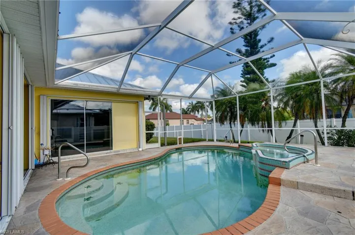 2313 Sw 53rd Ter, Cape Coral, Florida 33914