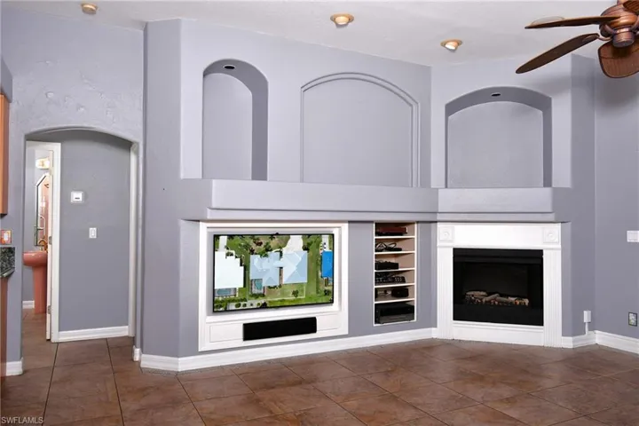 2313 Sw 53rd Ter, Cape Coral, Florida 33914