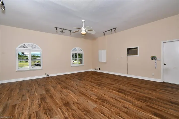 2313 Sw 53rd Ter, Cape Coral, Florida 33914