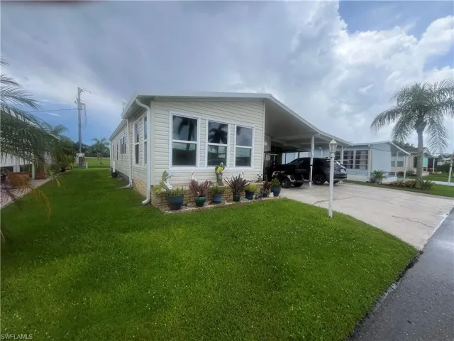 3416 Celestial Way, North Fort Myers, Florida 33903