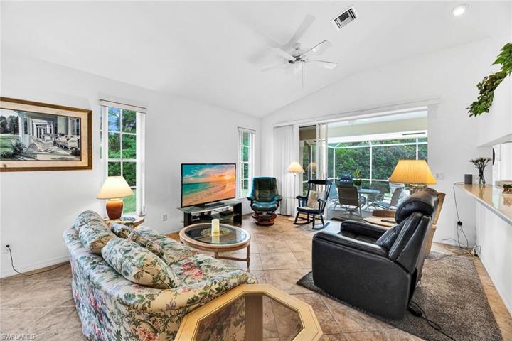 1248  Imperial  DR, Naples, FL 34110
