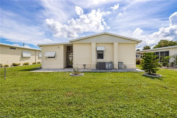 11931 Yellowstone Dr, Bonita Springs, Florida 34135