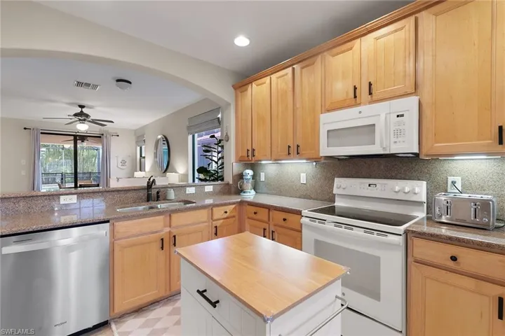 1244  Manado  DR, Naples, FL 34113