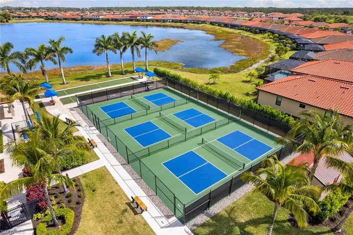 1244  Manado  DR, Naples, FL 34113