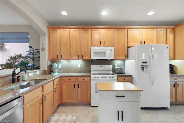 1244  Manado  DR, Naples, FL 34113