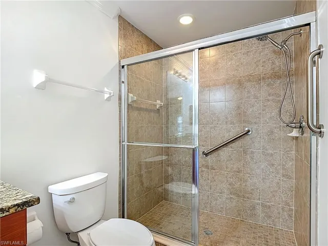 1108 Winding Pines Cir 104, Cape Coral, Florida 33909