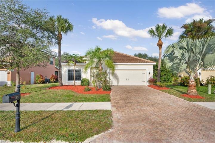 2877  Inlet Cove W LN, NAPLES, FL 34120
