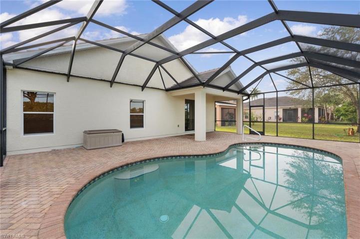 2877  Inlet Cove W LN, NAPLES, FL 34120