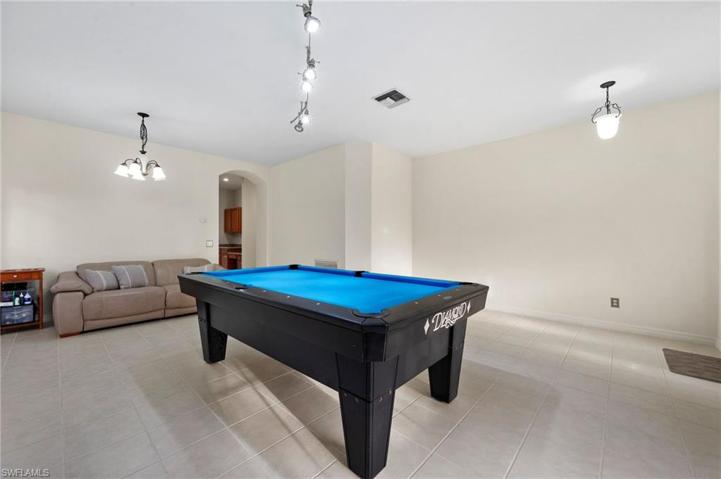 2877  Inlet Cove W LN, NAPLES, FL 34120