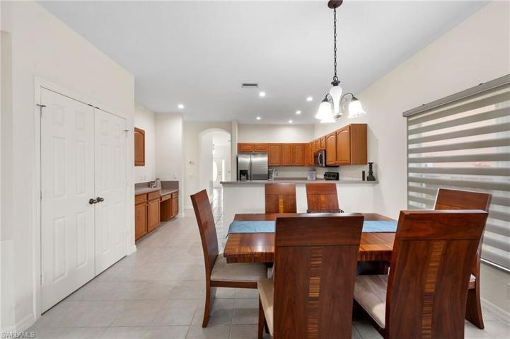 2877  Inlet Cove W LN, NAPLES, FL 34120
