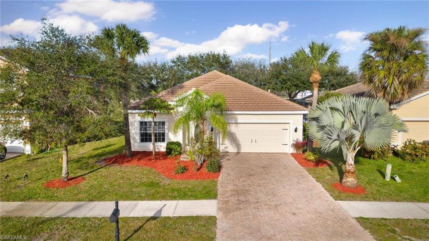 2877  Inlet Cove W LN, NAPLES, FL 34120