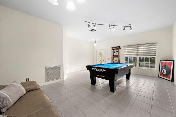 2877  Inlet Cove W LN, NAPLES, FL 34120