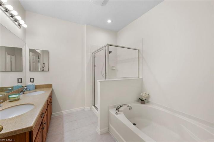 2877  Inlet Cove W LN, NAPLES, FL 34120