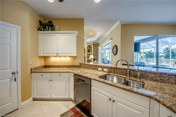 2120 Sw 8th Pl, Cape Coral, Florida 33991