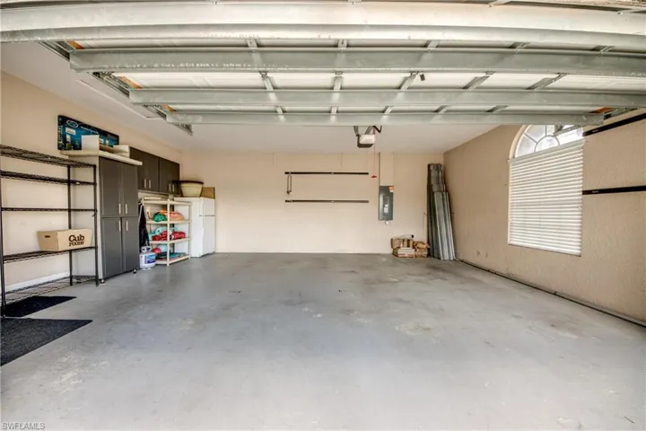 2120 Sw 8th Pl, Cape Coral, Florida 33991