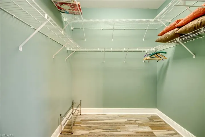 2120 Sw 8th Pl, Cape Coral, Florida 33991