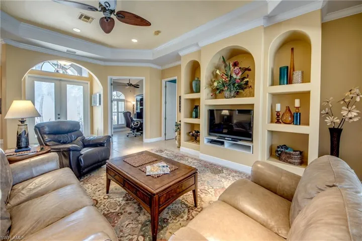 2120 Sw 8th Pl, Cape Coral, Florida 33991
