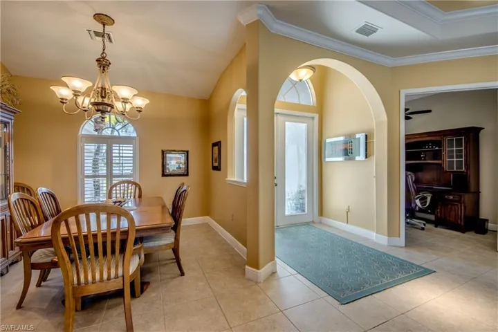 2120 Sw 8th Pl, Cape Coral, Florida 33991