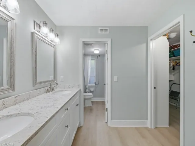 3207  Horse Carriage  WAY, Naples, FL 34105