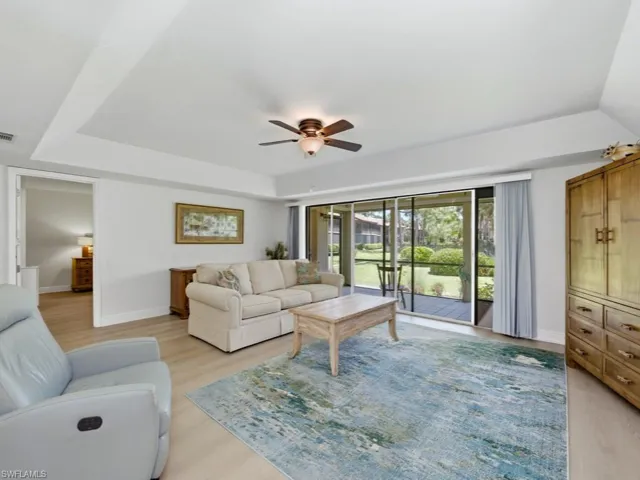 3207  Horse Carriage  WAY, Naples, FL 34105