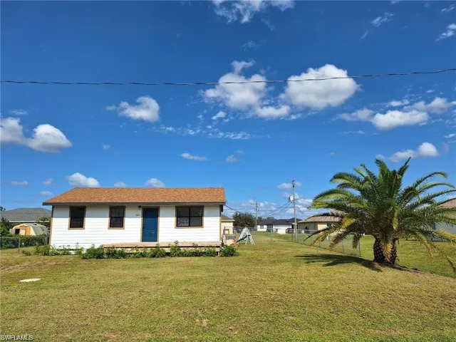 3820 20th St W, Lehigh Acres, Florida 33971