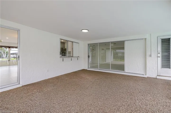 2285 SE 28th  ST, Cape Coral, FL 33904