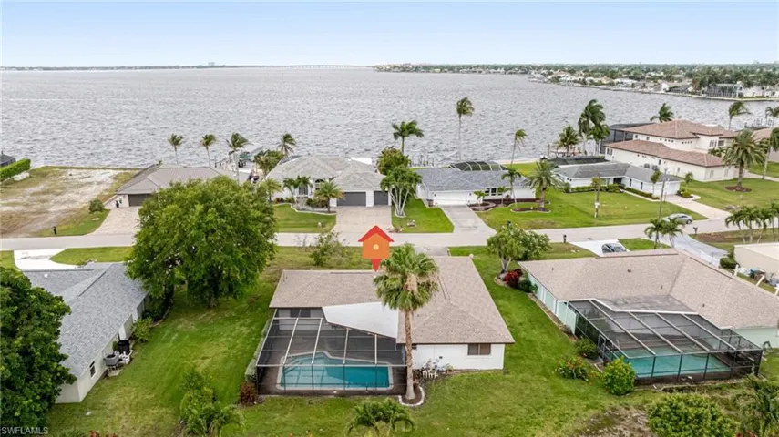 2285 SE 28th  ST, Cape Coral, FL 33904