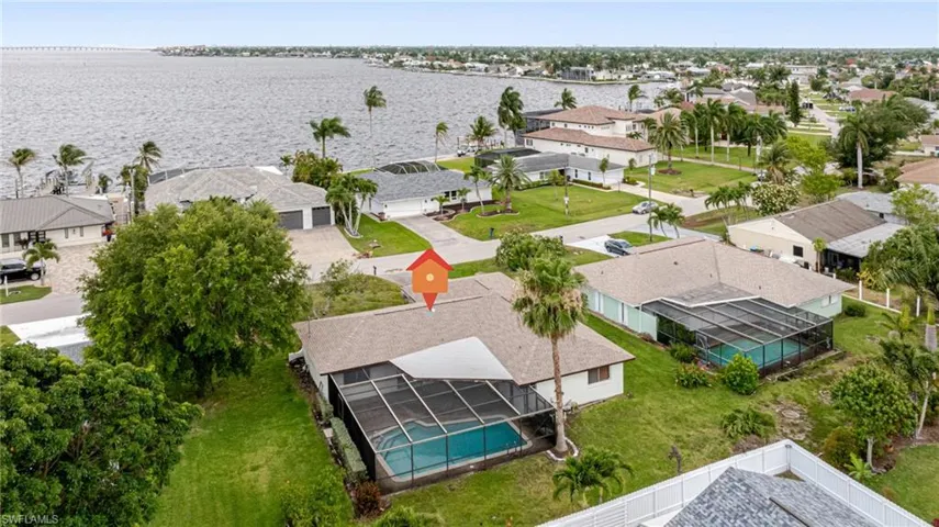 2285 SE 28th  ST, Cape Coral, FL 33904