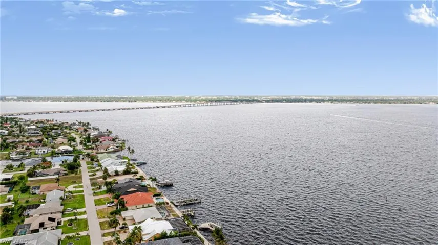 2285 SE 28th  ST, Cape Coral, FL 33904