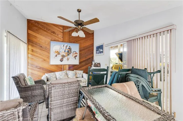 Bonus room in hangar