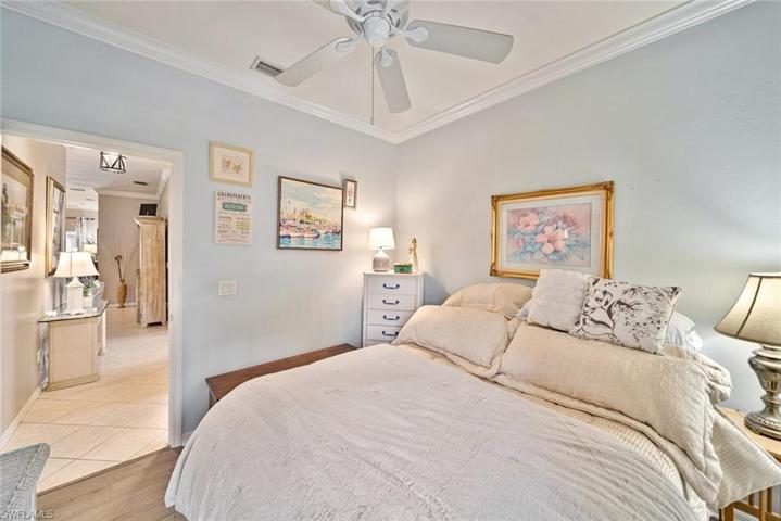 Guest bedroom