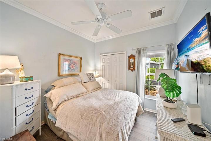 Guest bedroom
