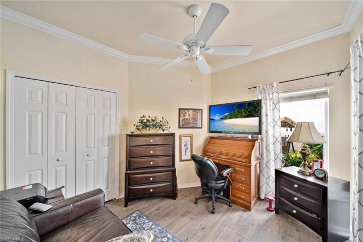 Bedroom/den