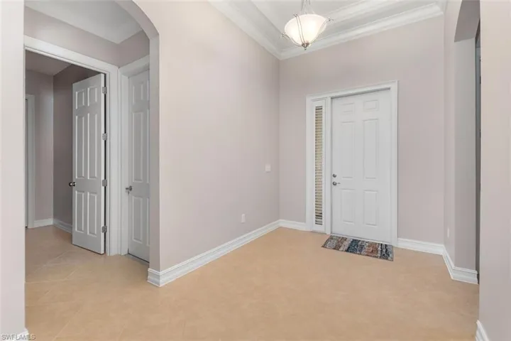 Wide foyer