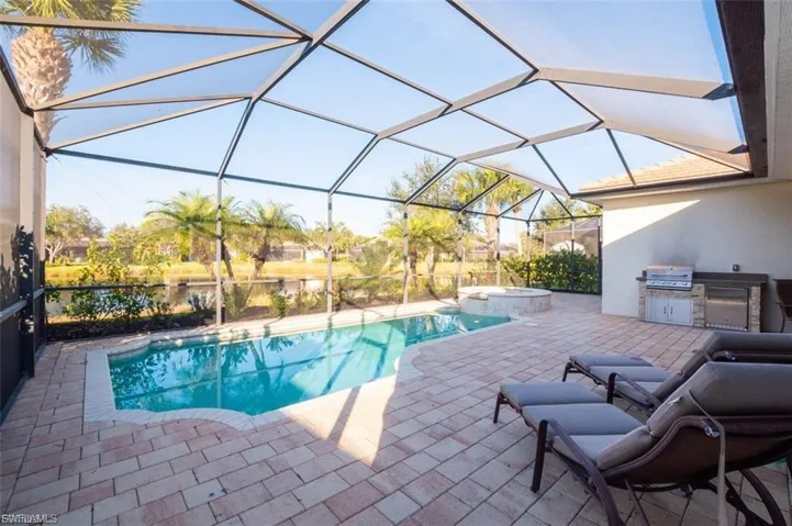 Heat pool and hot tub