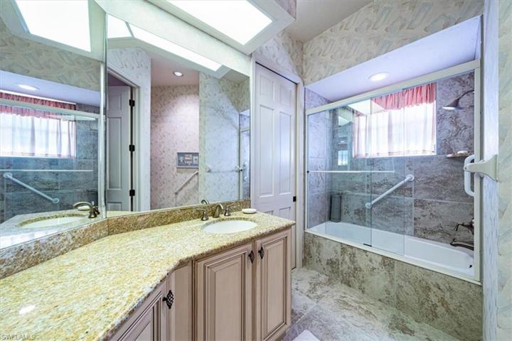 Guest Bath 1