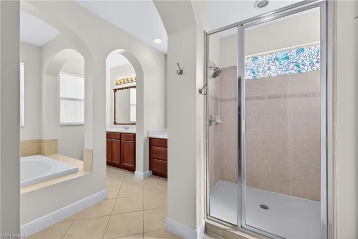 2212 Vardin Pl, Naples, Florida 34120