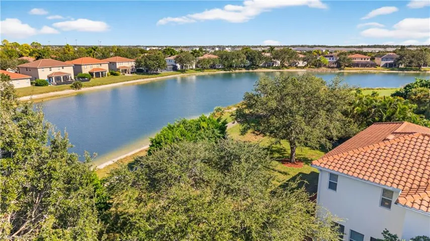 2212 Vardin Pl, Naples, Florida 34120