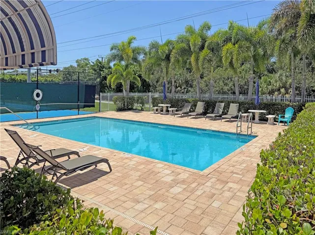Community pool