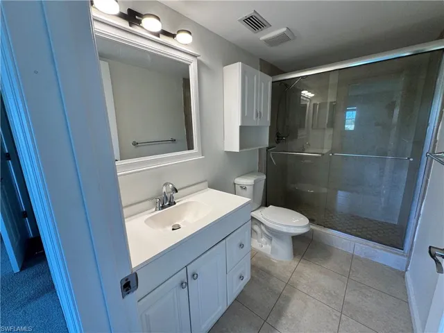 5667 Rattlesnake Hamm Rd N B-301, Naples, Florida 34113