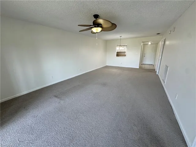5667 Rattlesnake Hamm Rd N B-301, Naples, Florida 34113