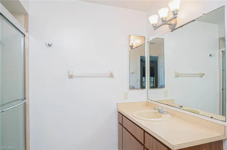 18093 Laurel Valley Rd, Fort Myers Fl 33967