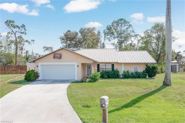 18093 Laurel Valley Rd, Fort Myers Fl 33967