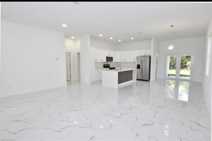 2958  70th NE AVE, Naples, FL 34120