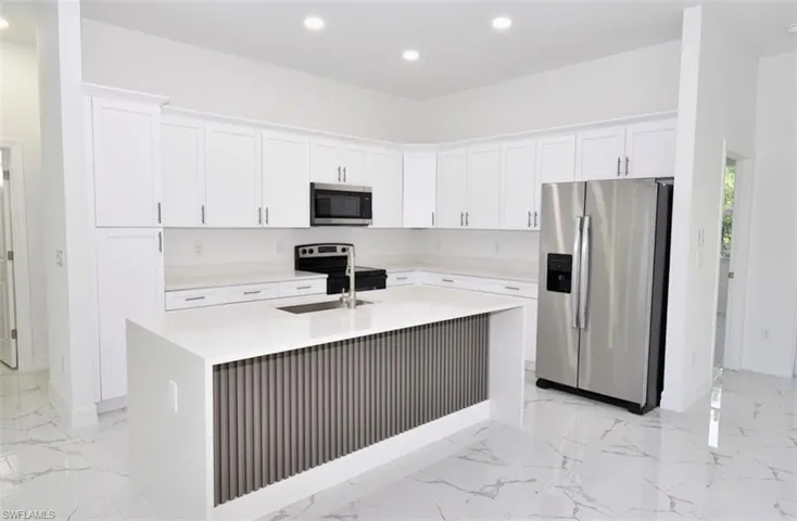 2958  70th NE AVE, Naples, FL 34120