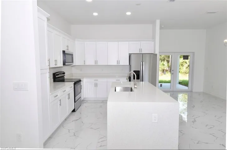 2958  70th NE AVE, Naples, FL 34120